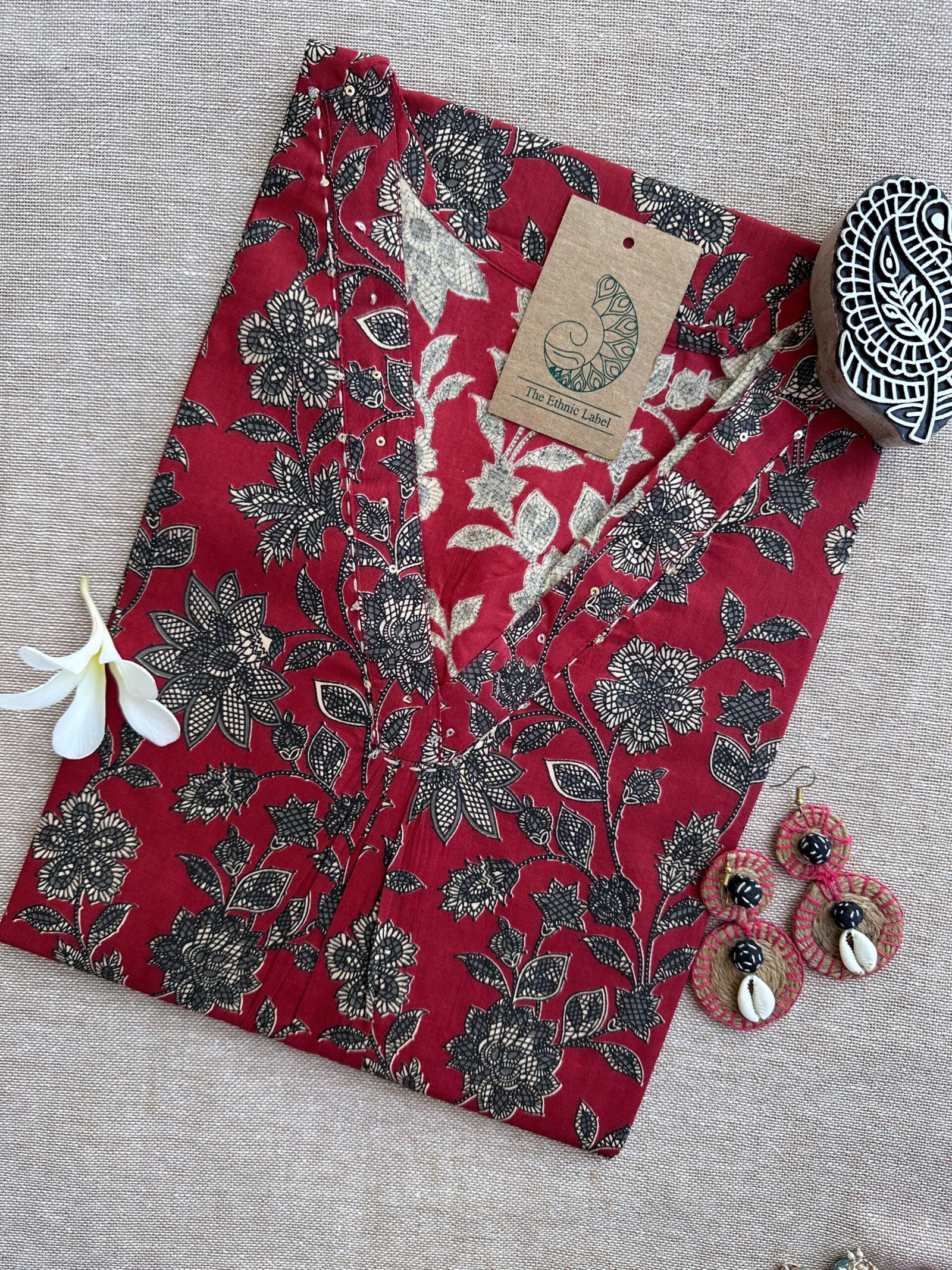IMG_6871-scaled-1.jpg Karaj Bagru Red Cotton kurta - Image 1