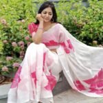 White & Pink Floral Foil Printed Organza Saree - Image 6