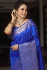 Blue Floral Woven Border Lichi Banarasi Silk Saree - Image 9