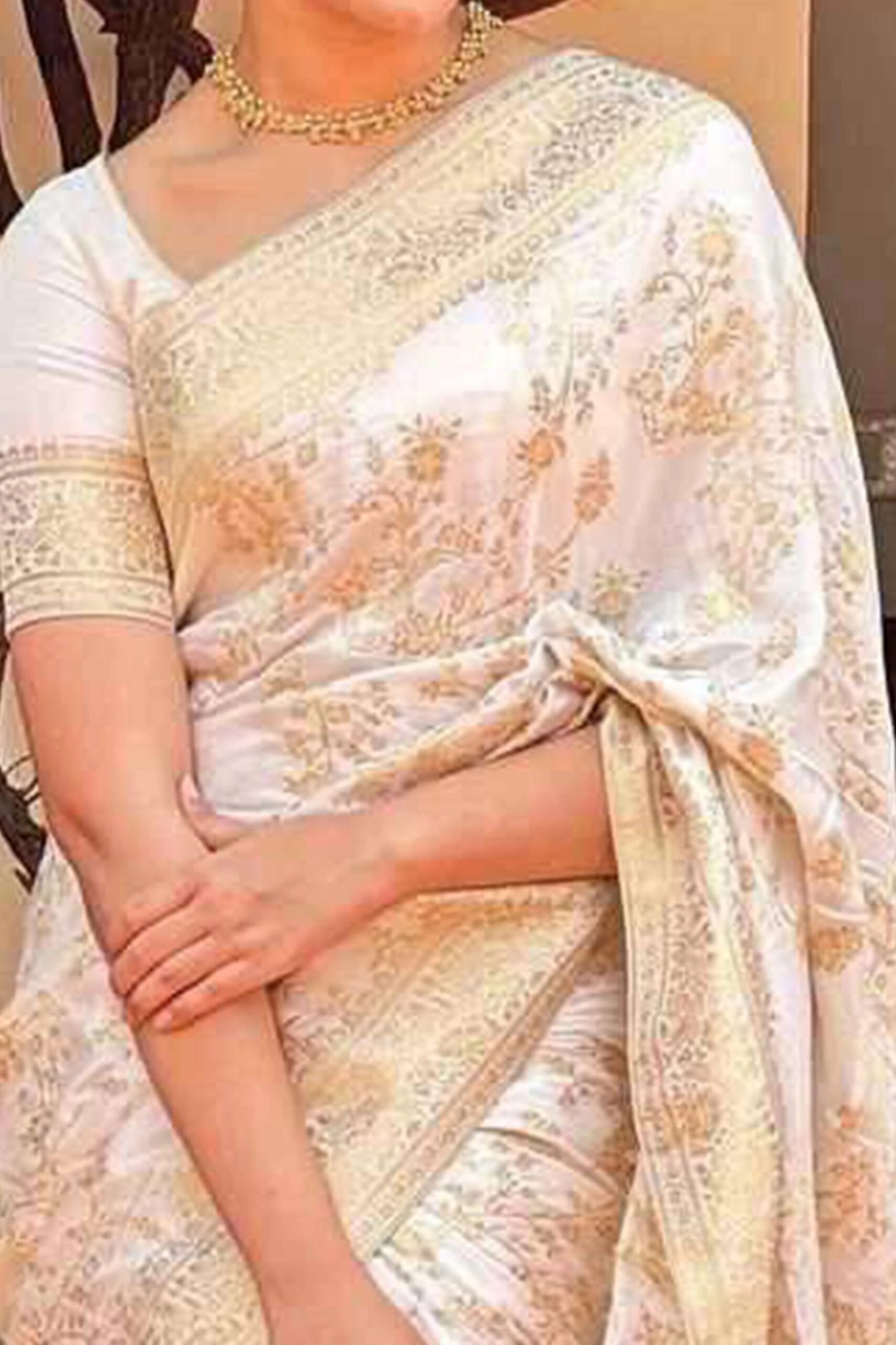 imgi_7_2_SHLBH-SF-782-WHITE-PEACHMODE White Floral Woven Lichi Banarasi Silk Saree - Image 1