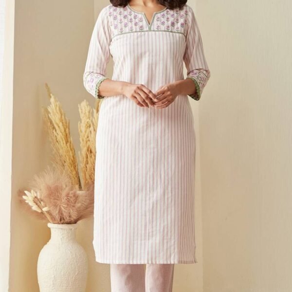 Gulbarg Amira Kurta