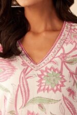 Rosheen Niyamat Sanganeri Kurta - Image 3