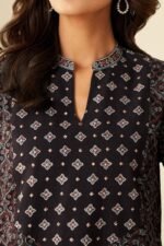 Sehra Rabia Ajrak Kurta - Image 3