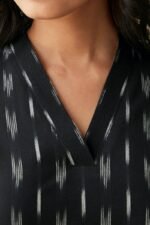 Naadirah Anya Black Ikat Kurta - Image 3