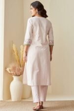 Gulbarg Amira Kurta - Image 5
