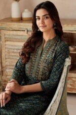 Sehra Zafina Ajrak Kurta - Image 5