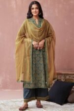 Sehra Yasmin Ajrak Kurta - Image 8