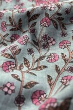 Gauhar Saba Sanganeri Kurta - Image 7