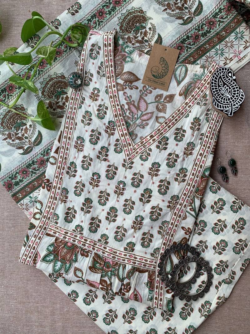 IMG_3761-scaled-1.jpg "Malini" Hand Block Printed Cotton Kurta Set(3pc) - Image 1