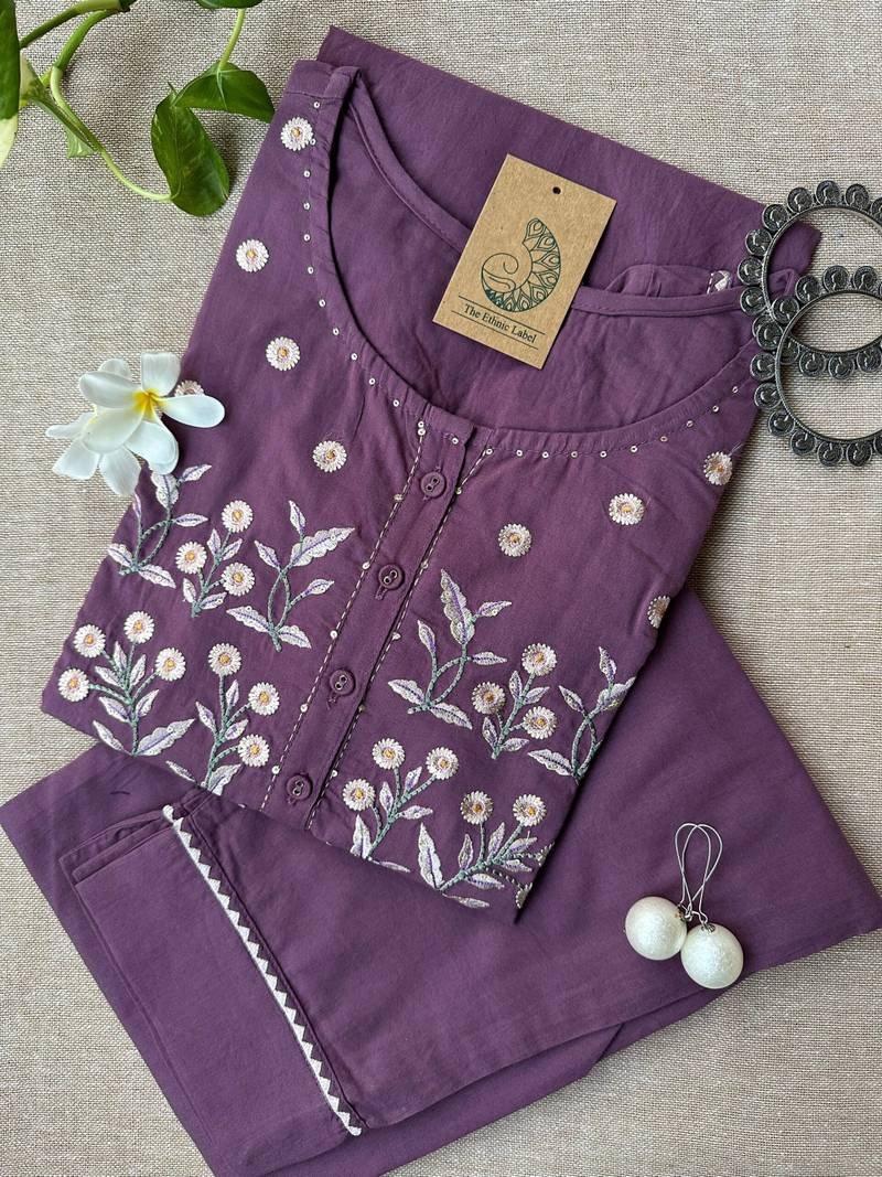 IMG_5526-scaled-1.jpg "Lamhe" Embroidered Cotton Kurta Set(2pc) - Image 1