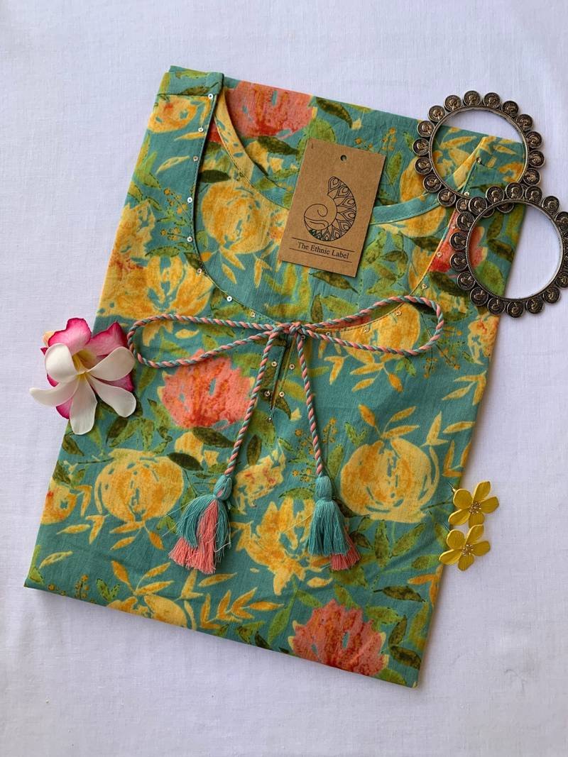IMG_6980-scaled-1.jpg "Daffodils" Sanganer Hand Block Printed Tassel Cotton Kurta - Image 1