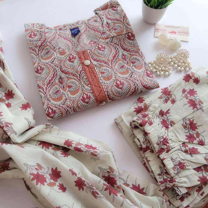 WhatsAppImage2023-04-29at4.30.01PM.jpg Floral Red Suit Set - Image 1