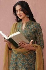 Sehra Yasmin Ajrak Kurta - Image 5