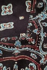 Sehra Rabia Ajrak Kurta - Image 6